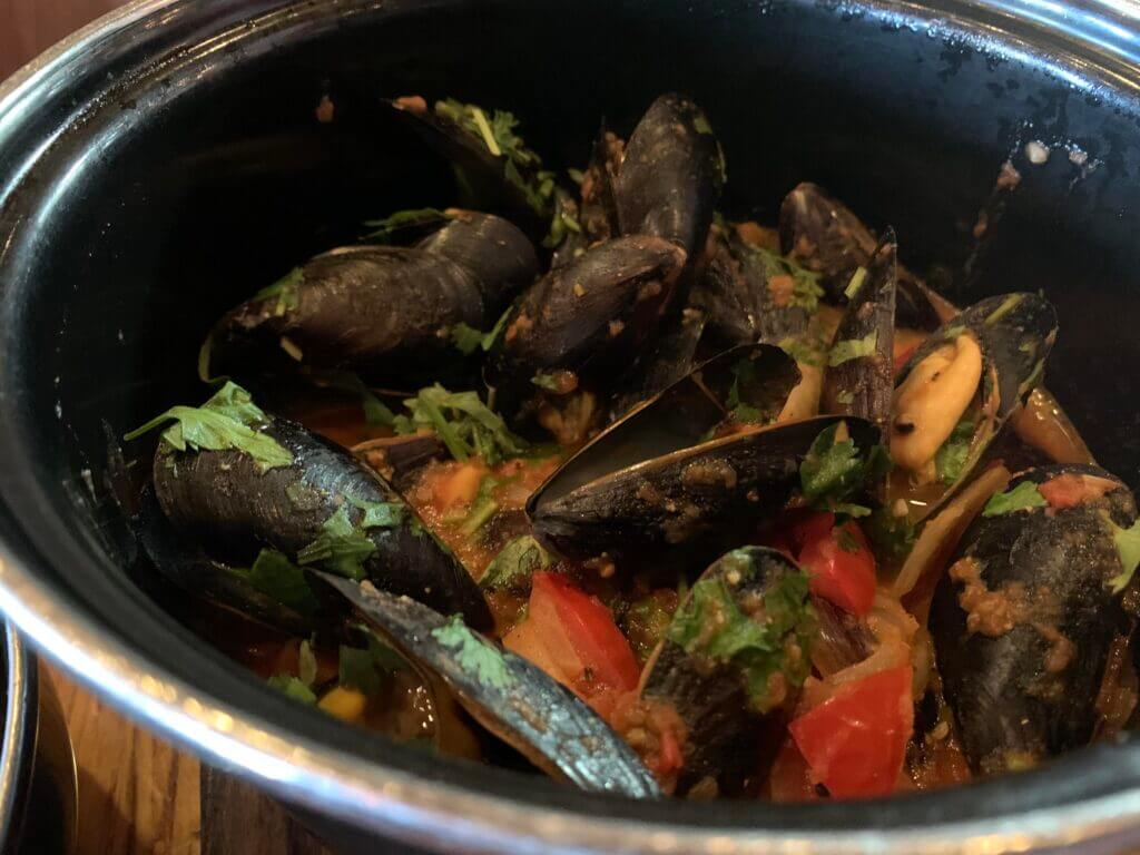 closeup shot of Congolaise Mussels