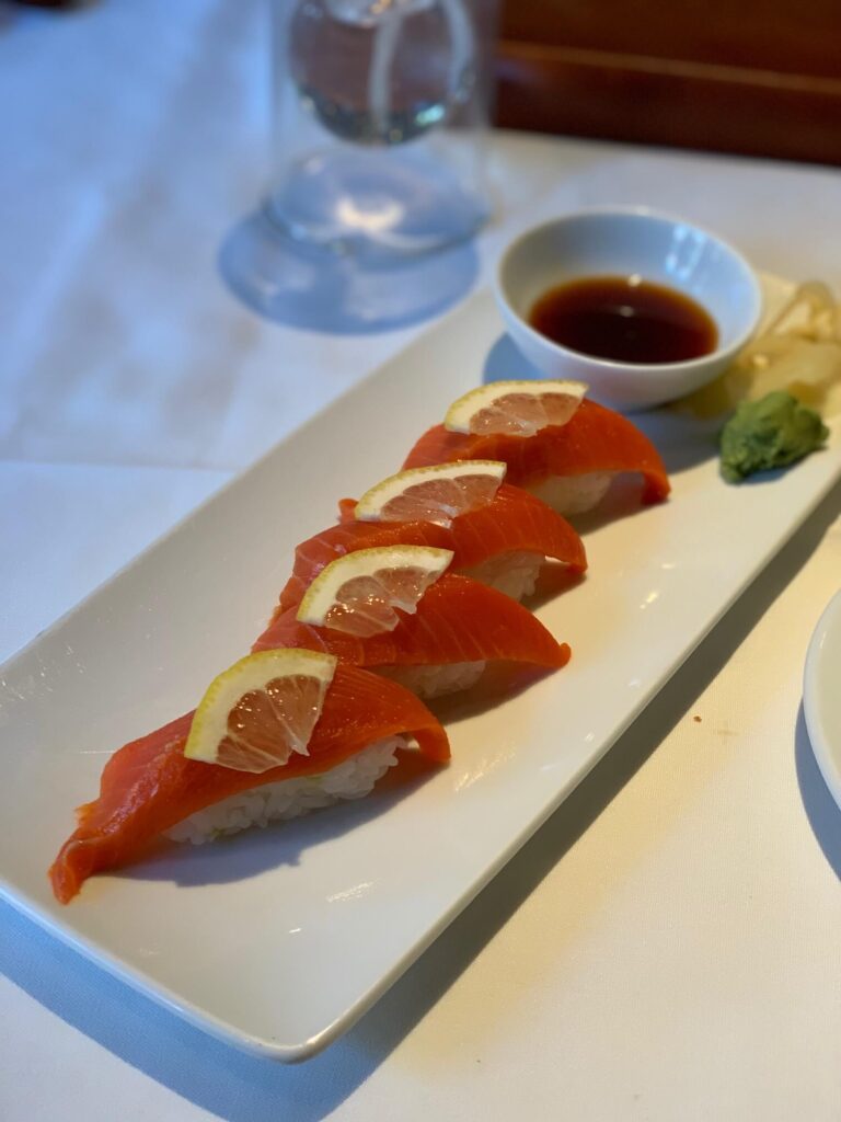 salmon nigiri