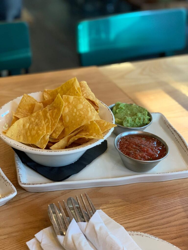 chips, salsa and guac 