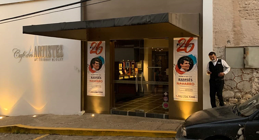 Cafe Des Artistes Puerto Vallarta