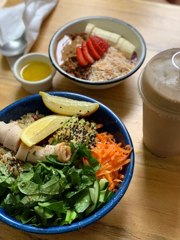 acai bowl and chopped quinoa salad with turkey at El Cafecito de Mita