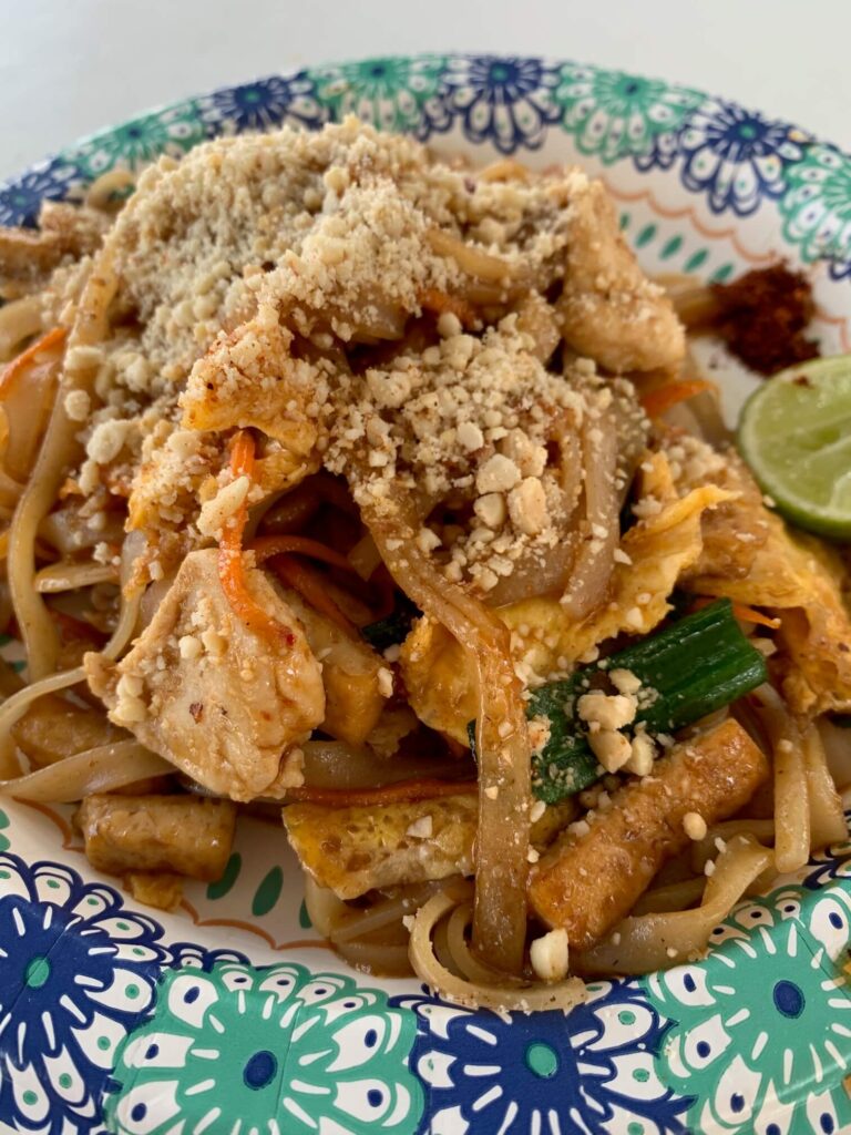 pad thai Nuevo Vallarta Market